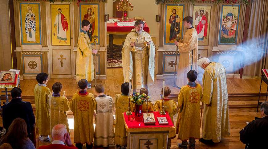 altar-boys-crop